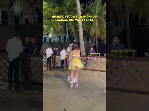 Isso que dá namorar irmão Gêmeos 😫