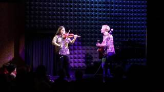 Catie Curtis (feat: Elana Arian)  - Troubled Mind - Joe&#39;s Pub