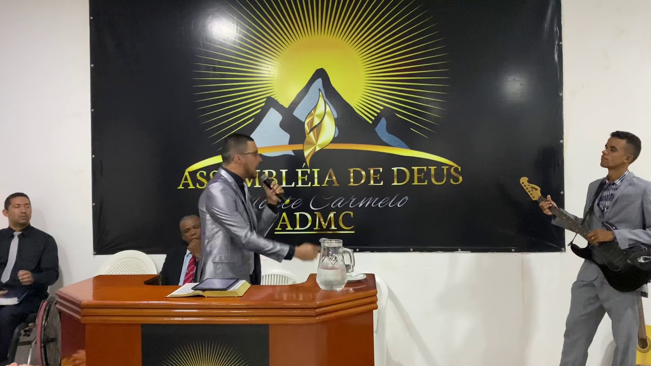 DEIXARAM JESUS PARA TRÁS