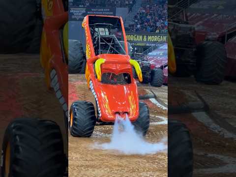 EL TORO LOCO UNLEASHED #shorts #monsterjam