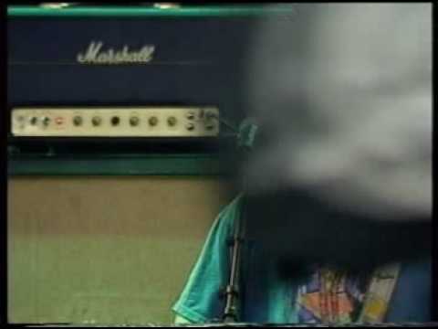 J Mascis and the Fog - Thumb  ( Hultsfred Festival 2001)