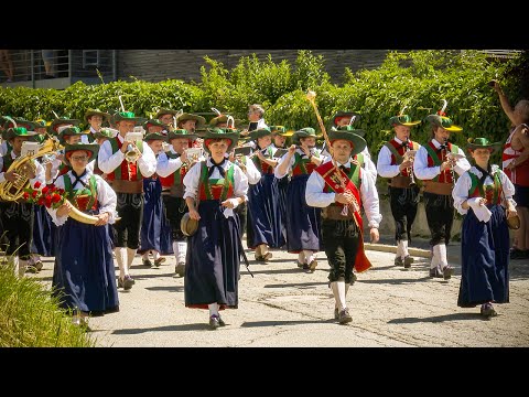 Festumzug - Pfarrlinga Kirschta 2015