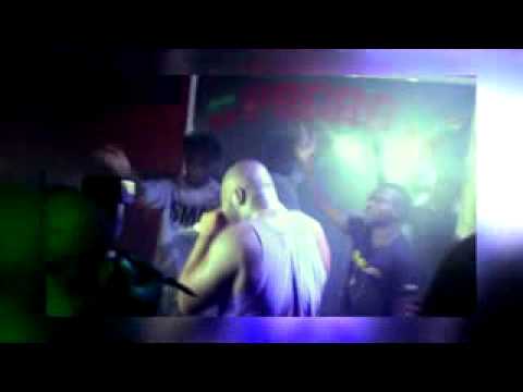 Mandee Marcus sur scene a Cotonou avec Mr Blaaz et la SMM