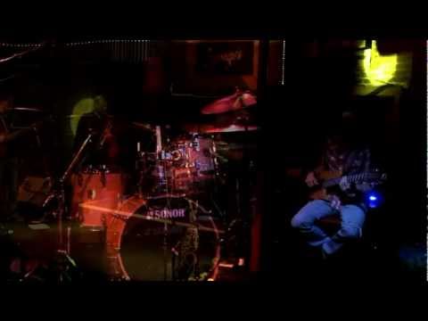 Jeff Coffin Mu'tet TALL & LANKY 2-cam live music video 9-22-11 Arkansas show George's Majestic