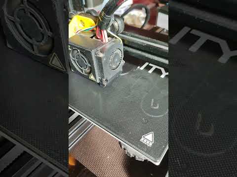 фото 3d принтер creality ender 3 бу 0