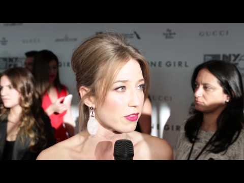 Thumbnail of the video: NYFF52 "Gone Girl" Red Carpet | Carrie Coon