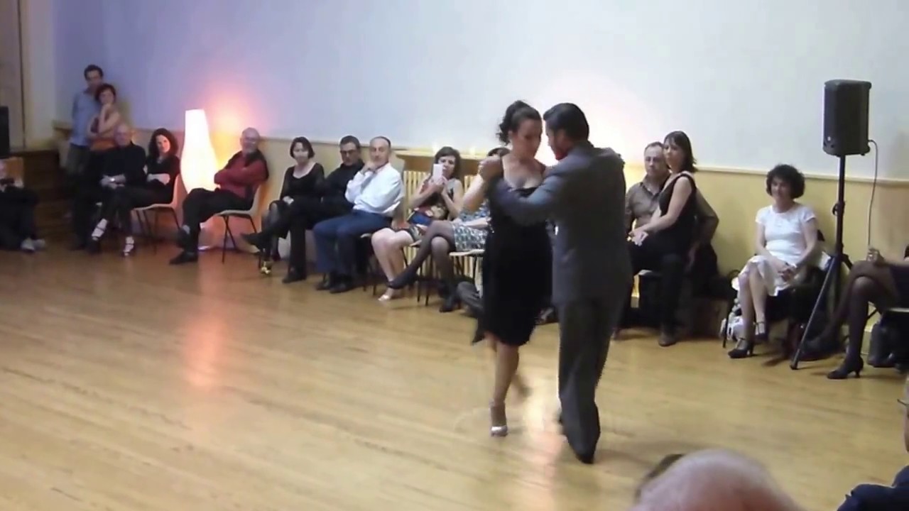 Alejandra Zavala y Diego Amado. "Barajando recuerdos", de Tanturi-Castillo.