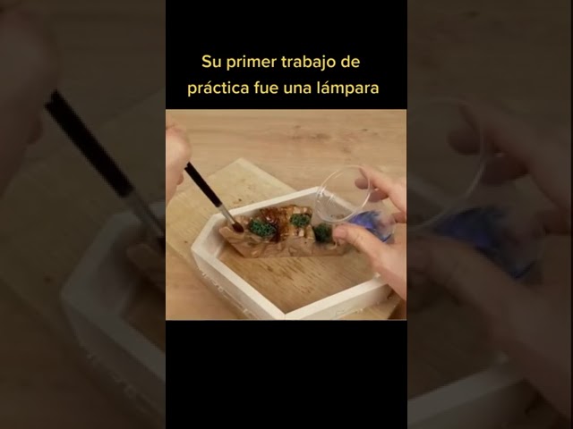 Vídeo relacionado con xxkgdsv Lámpara de resina epoxi, Anillo del Señor Oscuro, luz nocturna LED de resina de madera maciza hecha a mano, puerto USB, decoración de mesita de noche de dormitorio, regalo de cumpleaños