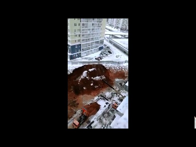 Новостройка жилого комплекса в Татарстане едва не провалилась под землю (ВИДЕО)