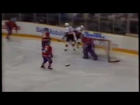 Brady scores first goal in Sens history 10/08/1992