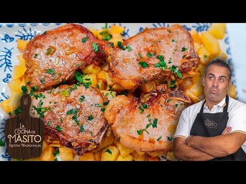 Chuletas de cerdo al ajillo con patatas Receta facil, barata y muy rica