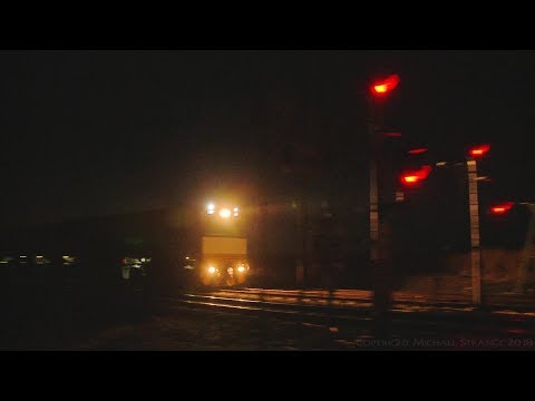 LDP003 & LDP002 leading SCT service MP9 - PoathTV Australian Railways 2018