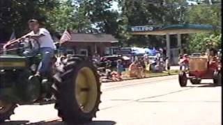 preview picture of video 'Farm Tractor Parade at Blairstown, NJ Memorial Day Parade'