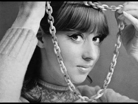 Frag Doch Nur Dein Herz   -  Marion Maerz