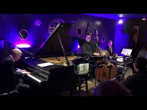 Conal Fowkes, Brian Nalepka and Kevin Dorn play "For Once In My Life"