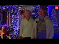 In de voortuin van Teun en Ali is het al Kerst