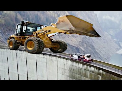 Amazing Dangerous Idiots Excavator Operator Skill, Biggest Heavy Equipment Machines Truck Working