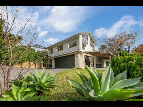 SOLD - 3/263a Titirangi Road, Titirangi - Angela Smith