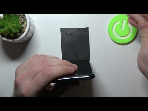 Does HONOR 20E have SD Card Slot?