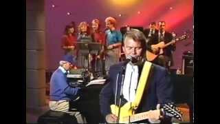 Glen Campbell Sings "On a Good Night"