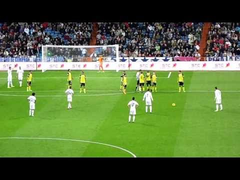 Gol de Gareth Bale (Falta directa) [2-0] Real Madrid - Sevilla 2013/2014