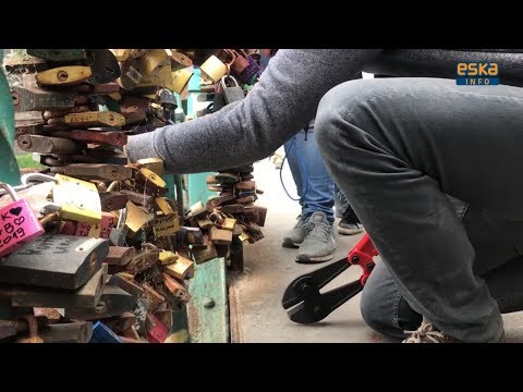 Kłódki znikają z Mostu Tumskiego