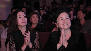 Ulug'bek Rahmatullayev - Qirmizi olma (Muxlislar bilan jonli ijro) (concert version 2019)