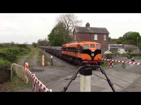 IE 071 Class locos 071 &  087 on Tara Mines Duties  20/4/17