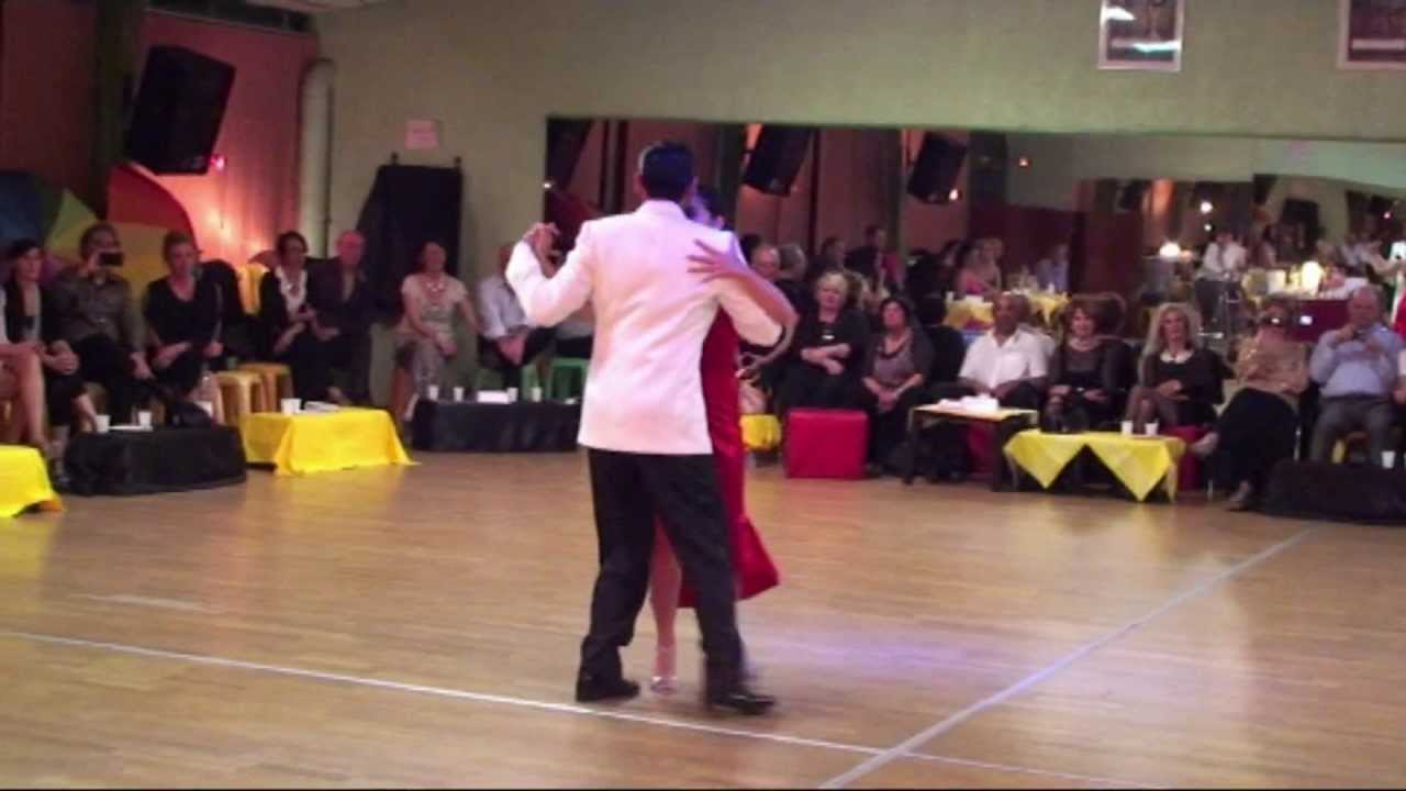 Vals pour: FLORENCIA LABIANO et HERNAN RODRIGUEZ.