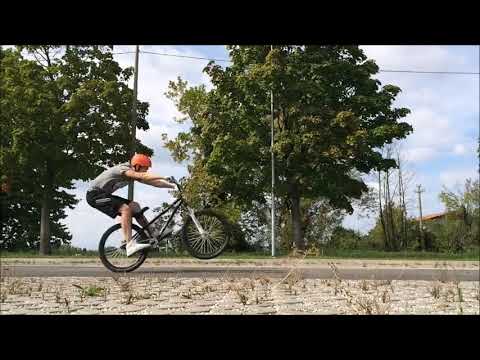 Jonn Ross - Jonn Ross   Life Does Not Stop There  ( Official Video)