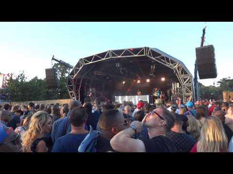 Dimitri From Paris playing Prince @ 51st State Festival 05.08.2017