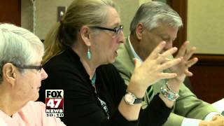 Neighborhood Groups, Council, District Talk School Closings