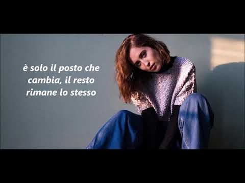 download lagu mp3 mp4 No Roots Traduzione, download lagu No Roots Traduzione gratis, unduh video klip No Roots Traduzione