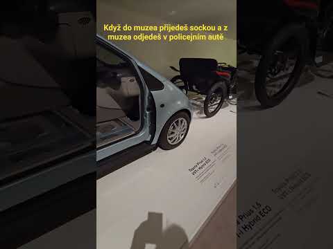 BITTE ZÜRUCK TRETEN! Vídeňské tech. muzeum. Byl jsem blíž než je zdrávo😙