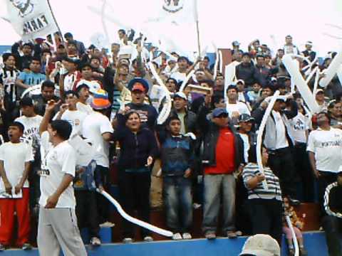 "WALTER ORMEÑO - LA BARRA DEL WALTER ORMEÑO.AVI" Barra: Los Leones Blancos &bull; Club: Walter Ormeño