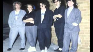 the cure screw live 22 10 1985 Cleveland   Music Hall  USA  subtitulada