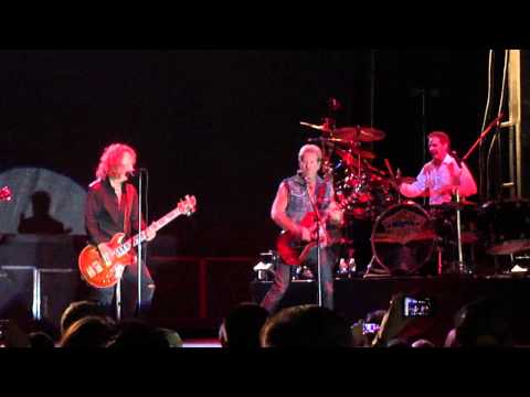 Night Ranger: Crazy Train LIVE 10/20/2012