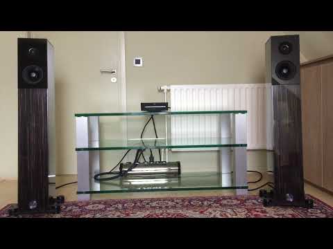 AUdio Physic Avanti 30 &  Bluesound Powernode. 101