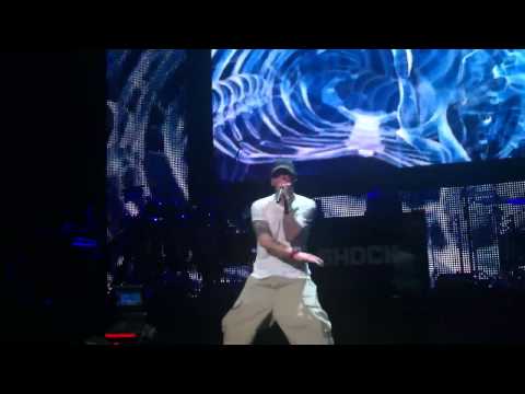 [illHype.com] Eminem - I Need A Doctor (Live at G-Shock 30th Anniversary)