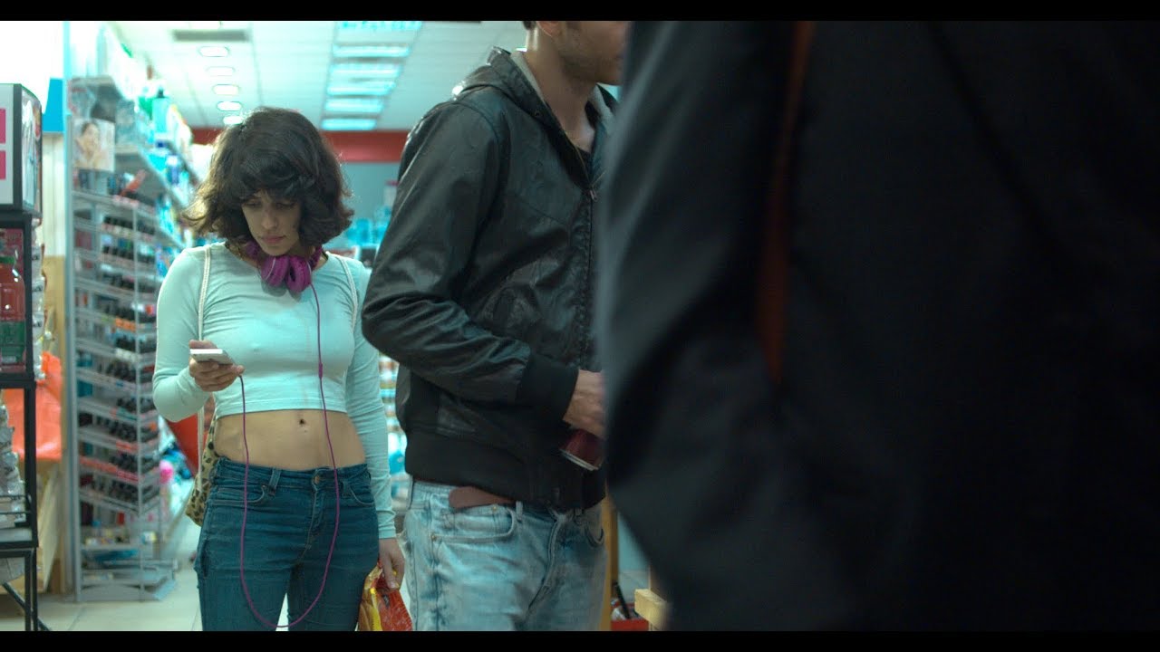 Miniature de la vidéo 2018 10 24 - People that are not me - Bande annonce VOST FR du film People That Are Not Me