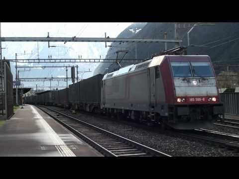 Bahnverkehr in Erstfeld am 19.11.10 - "Ein Morgen im Bahnhof Erstfeld"
