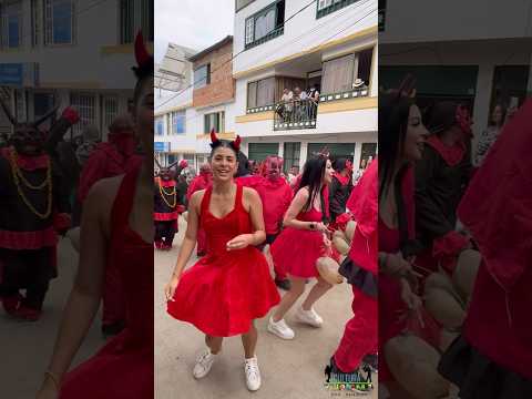 Parte 11 del segundo desfile regional de Carrozas y comparsas en #Guayatá.