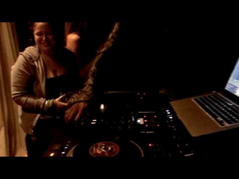 DJ Wizz Kidd & DJ Vision in the Mix