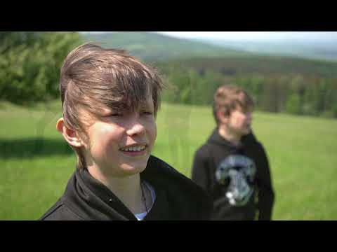 Žaluďáci - Mezi horami