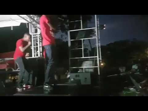 Tmob ft Kiedel performing  at igloo