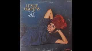 LESLIE UGGAMS    je vous aime oui je fais