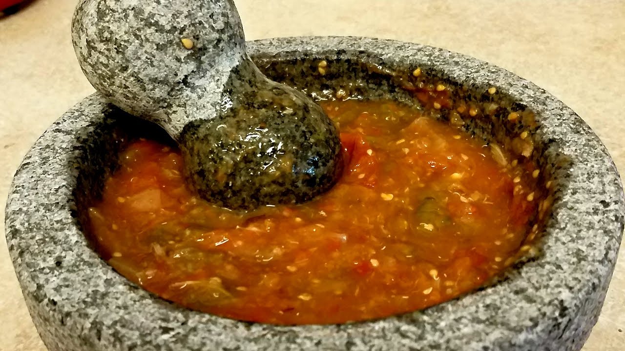 Salsa de Molcajete How to use a molcajete