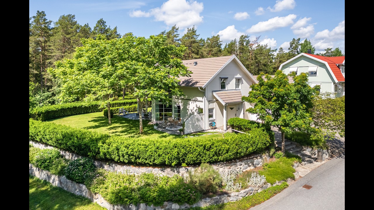 6 rum Villa på Krokivägen 1 Viksjö Hummelmora Järfälla kommun - video