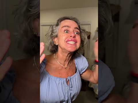 Cuando tu esposa te ayuda a elegir tu disfraz