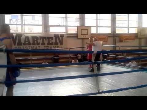 Adrián Kováč (modrý) vs Ladislav Kasprišin (červený)